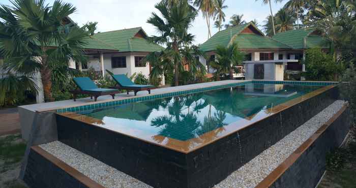 Swimming Pool Baan Nok Suan