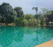 Swimming Pool 6 Baan Nok Suan