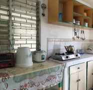 Kamar Tidur 4 Rosita's Cottages with Kitchen I