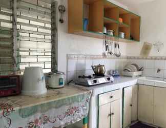 Kamar Tidur 2 Rosita's Cottages with Kitchen I