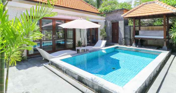 สระว่ายน้ำ Bali Sanur Beach Villas