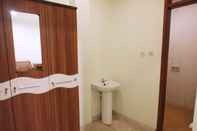 In-room Bathroom CT 195