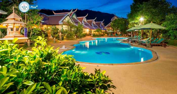 Hồ bơi Pattra Vill Resort