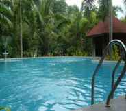 Swimming Pool 7 Hof Gorei Beach Resort