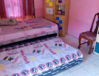 Phòng ngủ 2 Homestay Rusmiyati KII