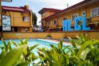 Swimming Pool Hotel La Corona de Lipa