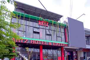 Artz Hotel, Rp 295.135