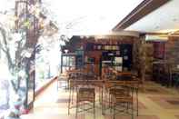 Bar, Kafe, dan Lounge Hotel Palwa 