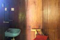 In-room Bathroom Hotel Mapia Biak