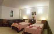 Bedroom 7 Delima Sari Hotel