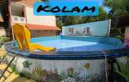 Kolam Renang 4 NKS Chalet