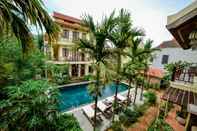 Kolam Renang Villa Orchid Garden Riverside 