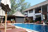 Kolam Renang Sairee Cottage Resort