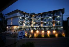ภายนอกอาคาร 3 First Residence Hotel