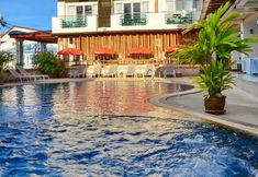 สระว่ายน้ำ 7 First Residence Hotel