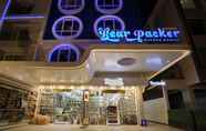 Lobi 3 BearPacker Patong Hostel