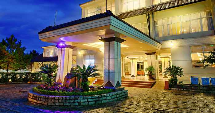 Exterior Muong Thanh Holiday Dalat Hotel