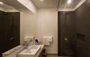 In-room Bathroom 7 Villa Rahul