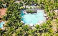 Kolam Renang 3 Le Belhamy Beach Resort & Spa, Hoi An