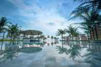 Swimming Pool SOL by Melia Phu Quoc