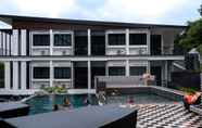 Kolam Renang 4 Chaantalay Hotel
