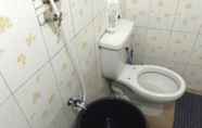 Toilet Kamar 7 Galaxy Backpackers Lodge