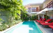 Swimming Pool 4 Asoka Hotel & Suite