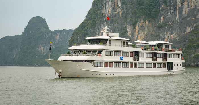 Luar Bangunan La Vela Premium Cruise