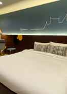 BEDROOM The Royal Bee Aparthotel Don Mueang International Airport