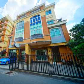 Exterior / Building1Greenview Ekkamai10 Suite,The Lobby Bar by Metropole飯店