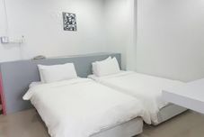 In-room Bathroom Ma Non Nont Hotel and Apartment