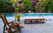 Kolam Renang 7 Panji Panji Tropical Wooden Home