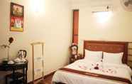 Phòng ngủ 5 A25 Hotel Nguyen Thai Hoc