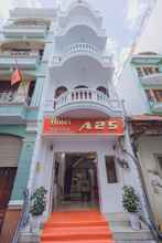 Bên ngoài A25 Hotel - 12 Lien Tri