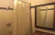 In-room Bathroom 5 Comfy Room in Karet Pedurenan close to ITC Ambasador (P68)