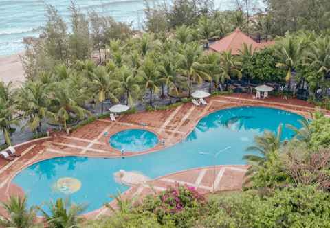 Swimming Pool Seava Ho Tram Beach Resort