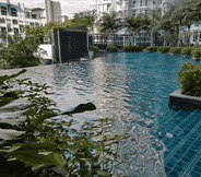 Swimming Pool 5 Holi 1Medini Themed Suites, Legoland