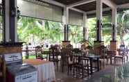 Restaurant 6 Salad Buri Resort & Spa