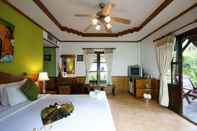 Kamar Tidur Salad Beach Resort