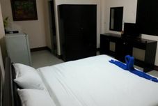 Bedroom Jansupar Court