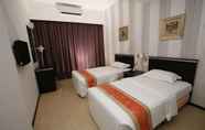 Kamar Tidur 2 Ritz Garden Hotel