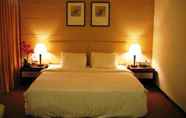 Kamar Tidur 3 Ritz Garden Hotel