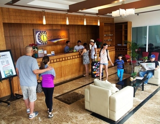 Lobby 2 Destination Hotel Tagaytay