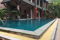 สระว่ายน้ำ Haad Yao Resort