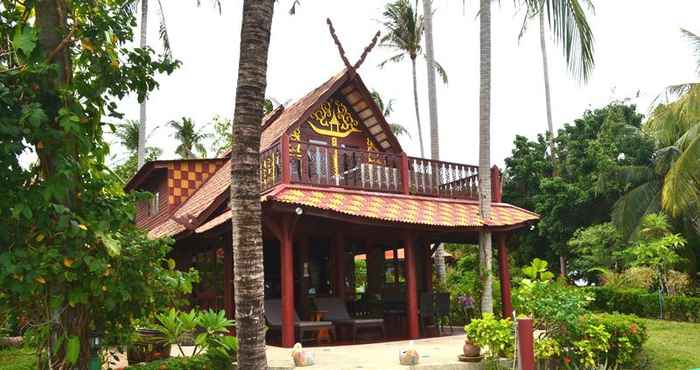 Bangunan Green Coconut Village