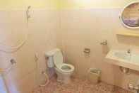 Toilet Kamar Bounty Resort