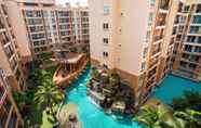 Hồ bơi 2 Atlantis Condo Resort Pattaya by FAVSTAY