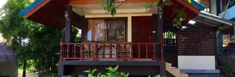 Luar Bangunan Lucky Home