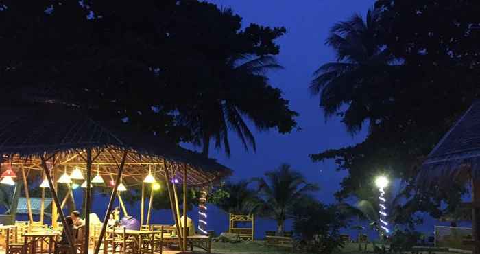 Restoran Leeloo Cabana Beach Resort