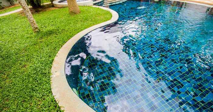 Swimming Pool Tamnak Beach Villa